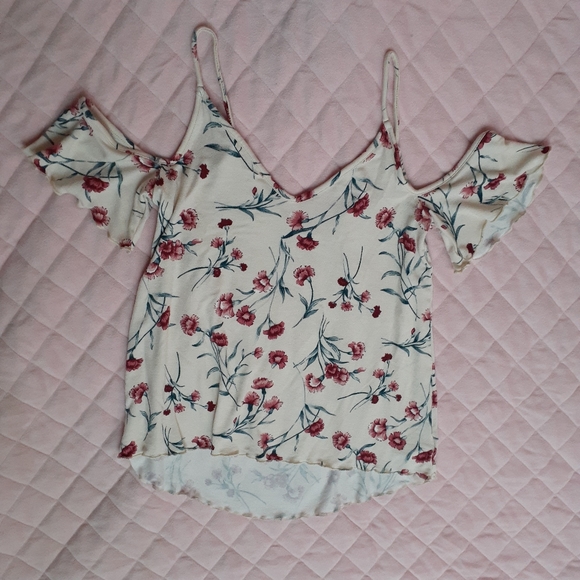 AE soft & sexy cold shoulder top - Picture 2 of 3